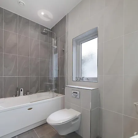 Waterstone, Narin بيت للعطل بروتنو