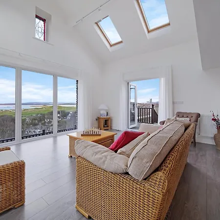 Waterstone, Narin بروتنو