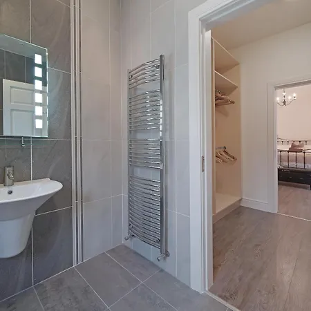 בית נופש Waterstone, Narin