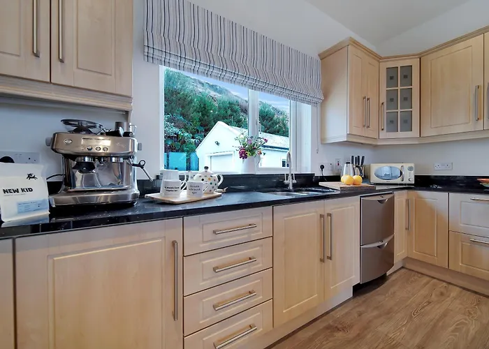 Waterstone, Narin Portnoo