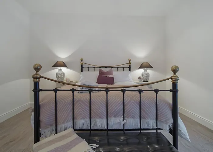 Waterstone, Narin Portnoo