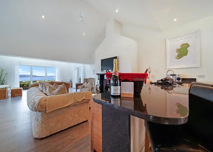 Waterstone, Narin Feriehus